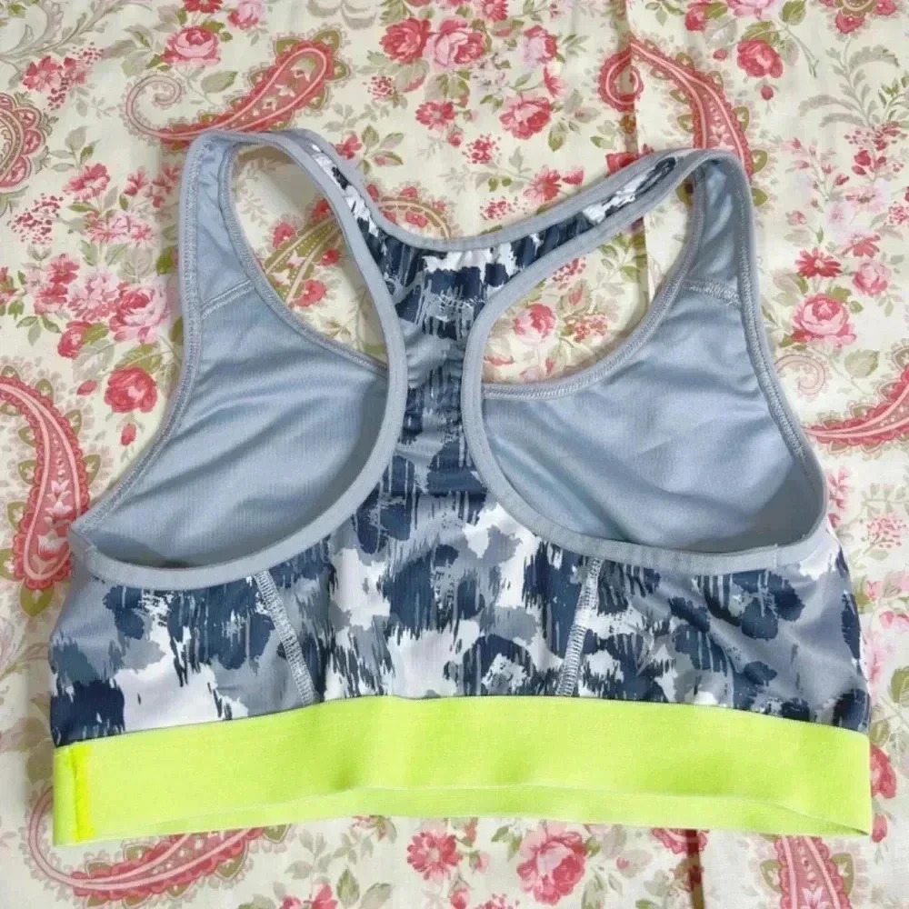 Grey Camo Sports Bra Size S - Picture 2 of 4